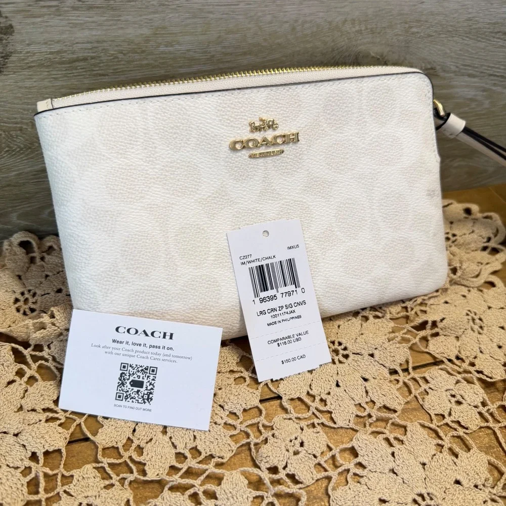 Coach CZ277 Large Corner Zip Wristlet Signature Canvas White Chalk Gold Hardware